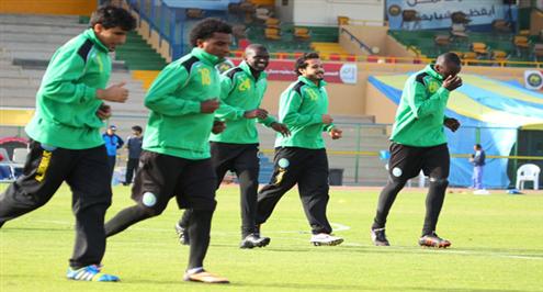 تدريبات تكتيكية للعروبة قبل مواجهة الشعلة .. وأربع منافذ لبيع تذاكر اللقاء .. صور